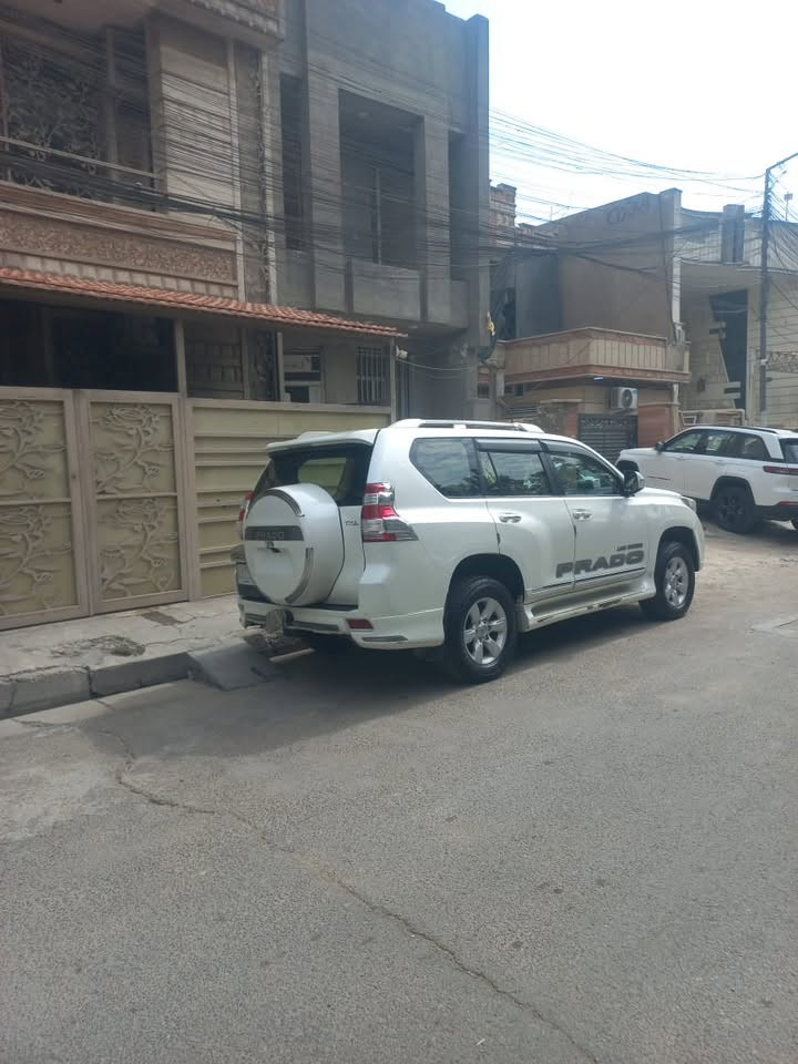 برادو • ٢٠١٥ • ٢٣٨٠٠٠ كم