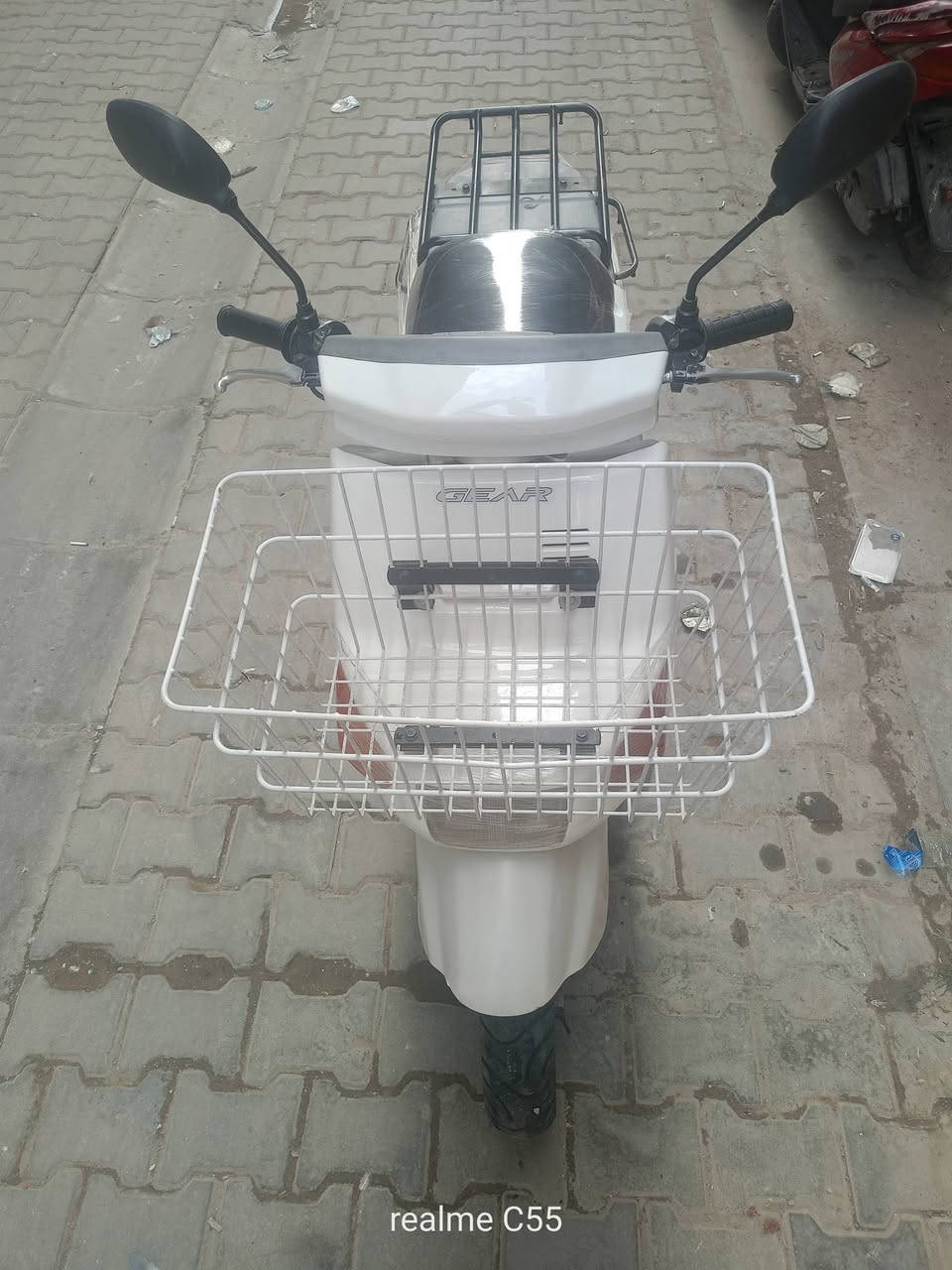 ✨ دراجة للبيع بيكم🏍️✨
🔥 نظيفة ومرتبة وجاهزة للاستخدام

💰 السعر: 600الف دينار 
💵 يوجد مجال بسيط بالسعر للجادين

📍 #العنوان_الكاظمية_قرب_شعبة_الخامسة 
📞 #للاستفسار_***********

نص مكتوب في الصور:
- realme C55