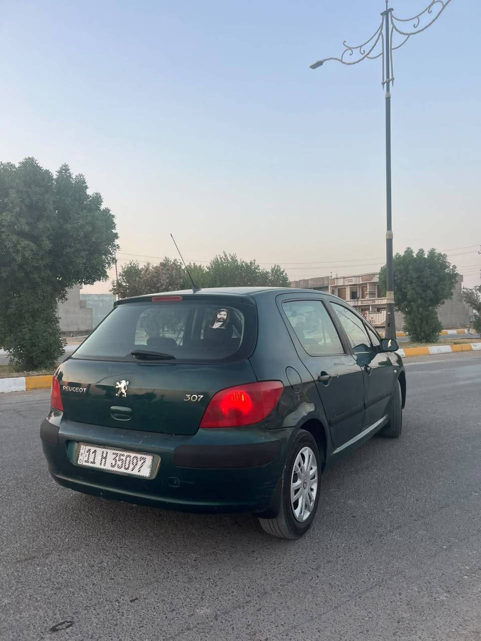 السلام عليكم 
بيجو 307 موديل  2005 السيارة بأسمي سنويه لل2029 رقم انكليزي بغداد هزه جديده شرط تحويل ثاني يوم 
تخم تاير جديد بالكارتون
كير محرك مكفولات  شرط  
تبريد ثلج 🥶 تدفئه نار 
دشبولها شخط مابي
صدر خلفي وامامي كله جديد
باتري جديد 
كهربائياتها كلها شغالة مابيها شي ميشتغل 
السيارة شرط اي چطل مابيها 
💐 السعر 47 وبيها مجال بسيط 
السياره وضع شركه بدون صبغ او ضربه خارج او دواخل  بيها قطعه وحده بدون معجون او ضربة  وشرط السونار ونضافتها تحكم 

للاتصال علرقم
***********
