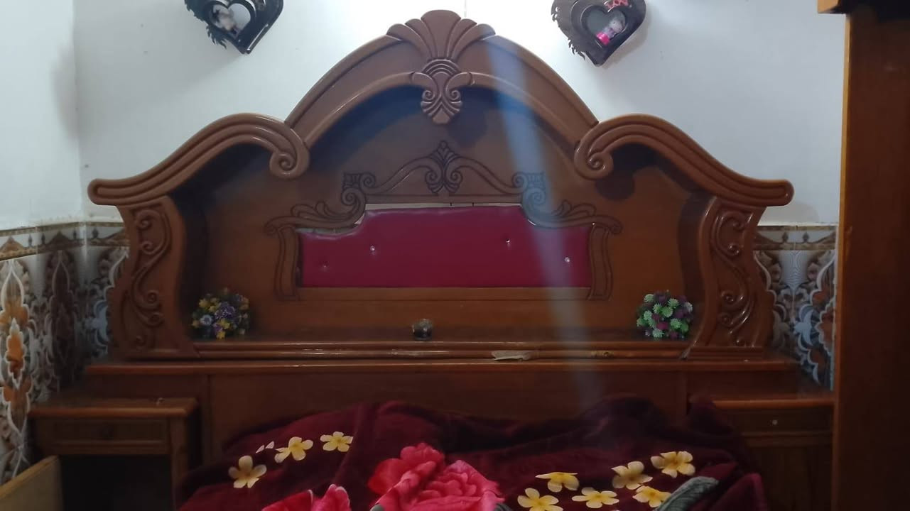 غرفة اخشاب انجاره  600 بيهاا مجال مكانهاا نجف حي الانصار ‏‪***********‬‏ بي واتساب
