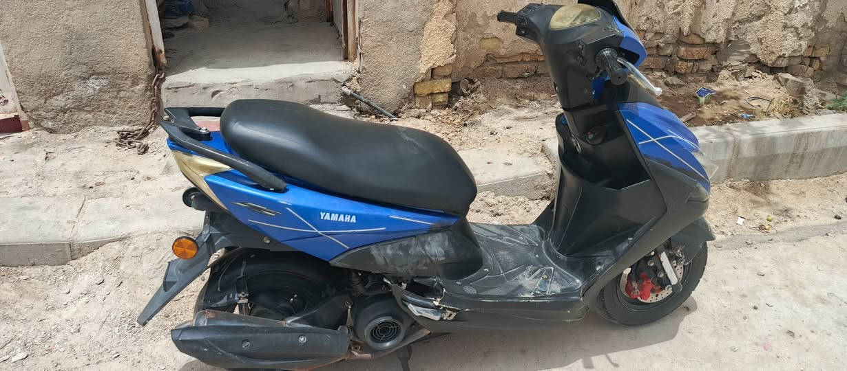 شباب دراجه اف اس للبيع السعر 350اوبيهه مجال شغاله سلف هندر مفتوحه والفات فقط رقمي ‏‪***********‬‏
