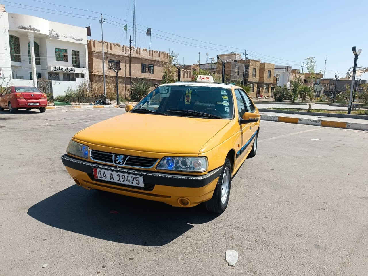 السلام عليكم بيجو 405/موديل 2012/رقم نكليزي رقم بصره تحويل مباشر  سنويه جديده 2030/خط وبحث هئية وغرامات مصفره//مكينه وكير وحداديه تخم تاير باتري كهربائيات مشط وباور جديد مكان السياره الناصريه مركز السعر//22/وبيه مجال قليل//علمآ السياره مصبوغة حزام جماليه تعال وكلب وطلع تراي وين ما يعجبك الشراي حياك الله//***********///هذه رقم راعيه وخابره
