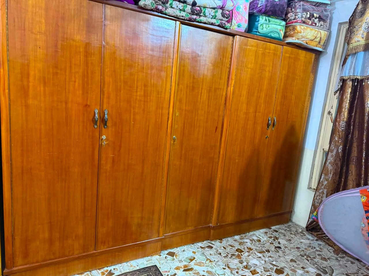 للبيع غرفة تزكام كلش نضيفه جديد استعمال قليل 
المكان عفك للاستفسار ***********
