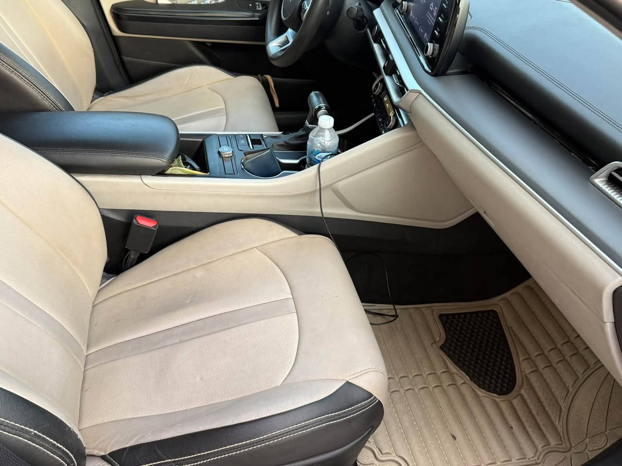 السلام عليكم شبابنه طيبه
🚘 للبيع Kia K5 LXS موديل 2022

🔹 الموديل: 2022

🔹 الفئة: LXS

🔹 المحرك: 1.6 تيربو – 4 سلندر

🔹 القوة: 180 حصان

🔹 القير: أوتوماتيك

🔹 الدفع: أمامي FWD

🔹 اللون: أسود

🔹 الممشى:88 ألف ميل تقريباً

🛠️ حالة السيارة:

• بنيد مصبوغ 

• الجاملغ الخلفي اليسار بارد

• الجاملغ الايسر كلير فقط 

• بيها رصعات

• مكان سياره بغداد المنصور 

💰 السعر: 135 ورقة وبيها مجال سياره جديده بمعنى الكلمه ممتوازي على بيعتها مجرد تغير والله يوفق الجميع 

📞 ***********
