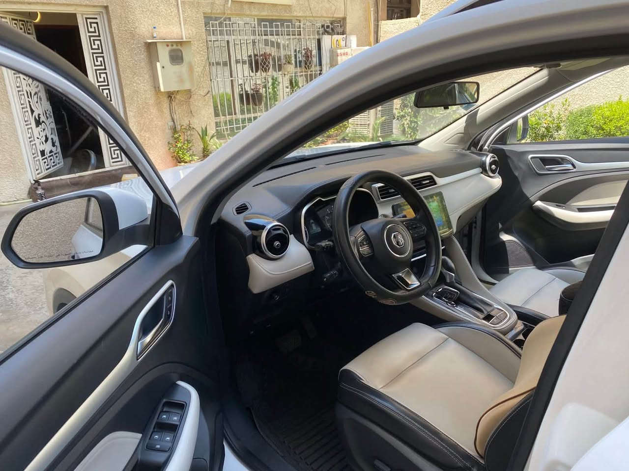 سيارة MG نوع ZS
موديل 2023 فول مواصفات 
تدفئة كشنات امامية
فلاشات امامية
بصمة عدد 2
ماشية 36
بانوراما 
مري ترحيب وشفط
بصمة ابواب وتشغيل
كامرات 360 درجة امامي وجانبي وخلفي
حساسات خلفية 
 كشنات جلد
كرسي سائق كهرباء
السعر 126 قابل للتفاوض
للاستفسار ***********
