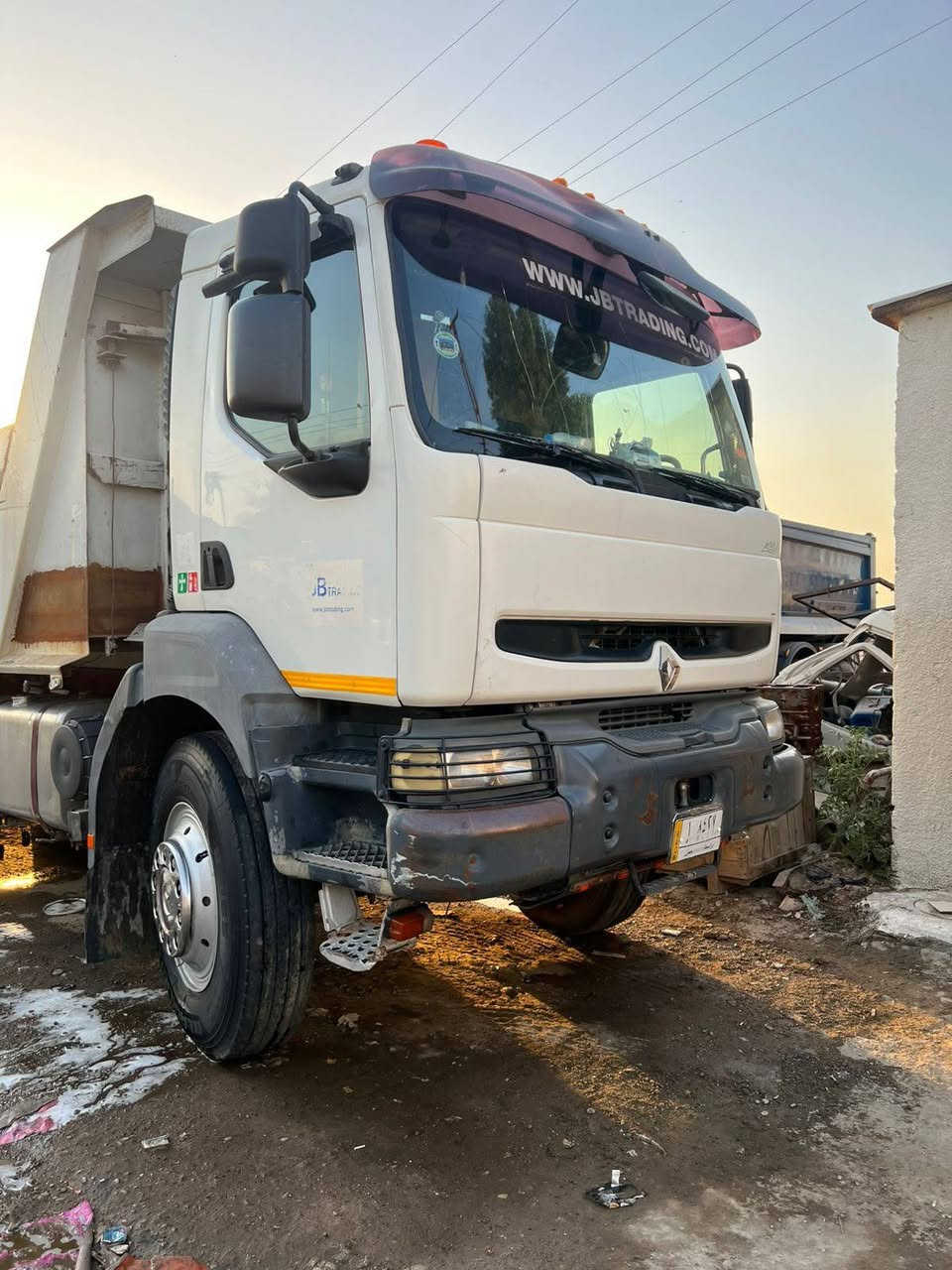 شرط التحويل تلث لوحات  السيارة للشغل مباشرتآ
***********
