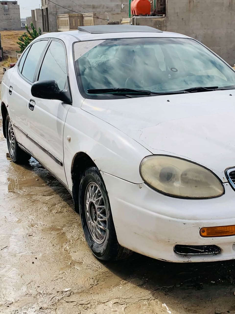 السلام عليكم سياره دايو موديل 2001 السعر 37 وبيها مجال قليل وترهم مراوس   رقم الماني كابون بانزين اكتروني اني صاحبها سنويه إلى 2028 محرك فكترا 18  ***********
