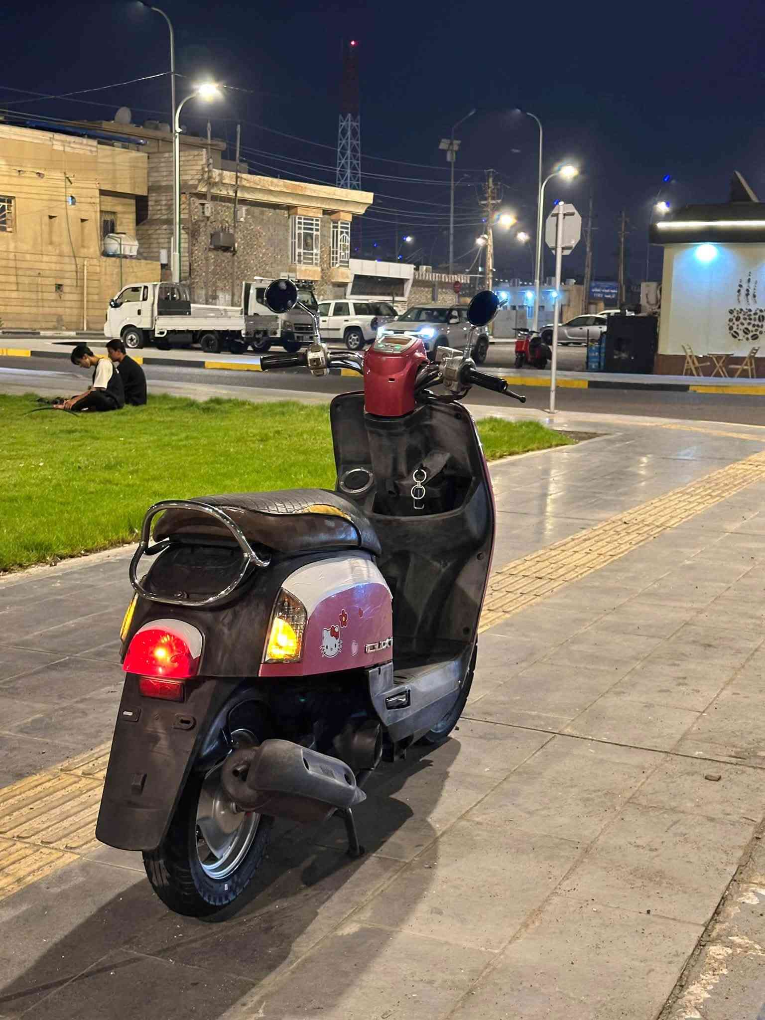 سلام عليكم دراجه بوليس نوزل كفاله عامه كفرات ختم واحد كهربايات كله مكينته ناعمه  ما صالي هواي من نزلته رمبه سعر 1100وبيه مجال حك جيه العنوان الامن داخلي شارع قائد رقم ***********
