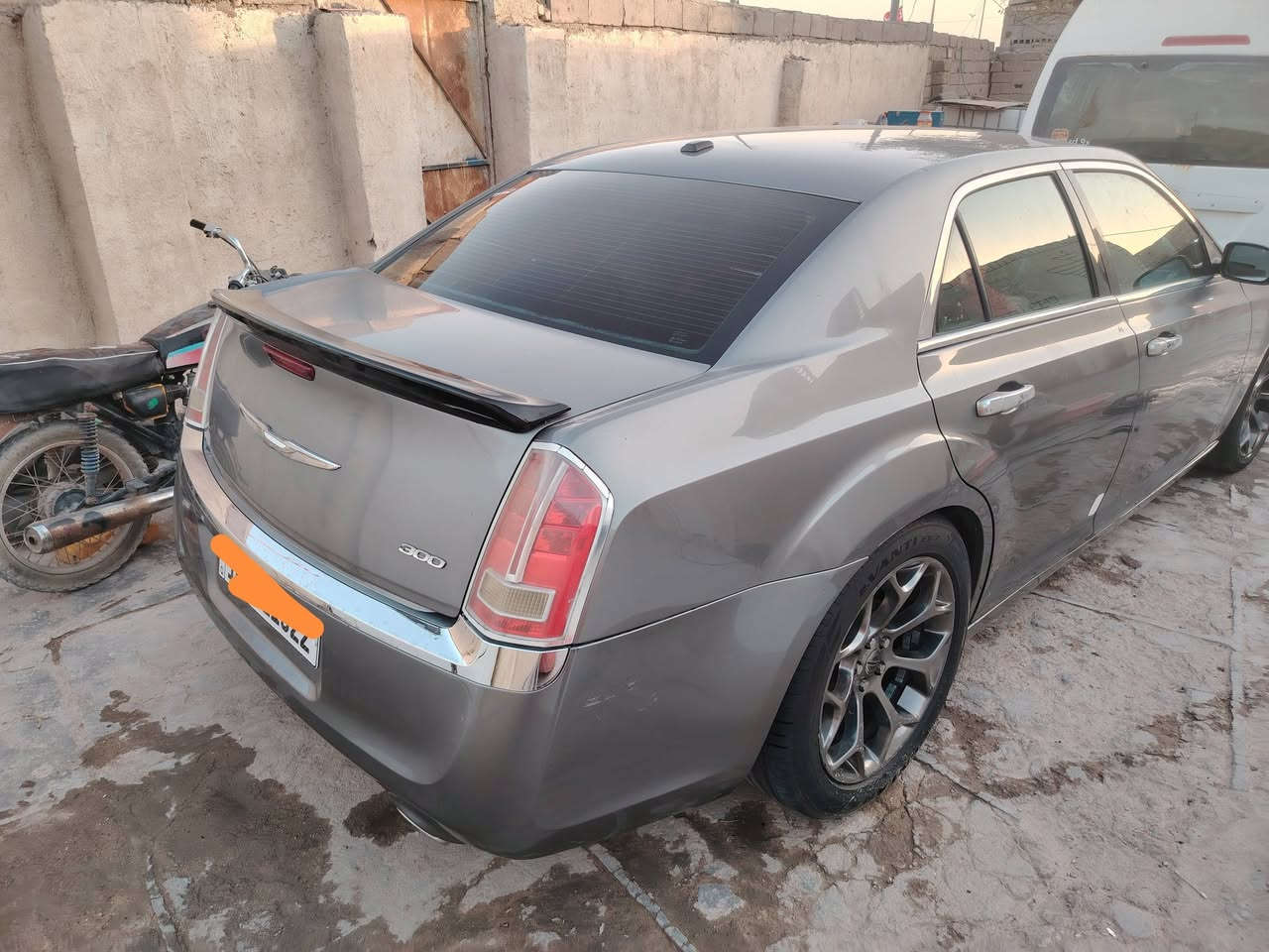 البيع اوبامه مديل 12 محرك 3600 فحص السيارة موجود مع صور 
سعر 140 ورقه بيه مجال تواصل ع رقم ***********
