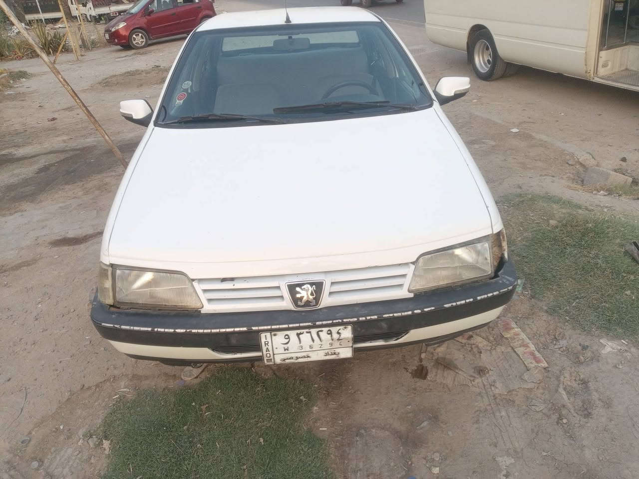 سلام عليكم بيجو 405موديل ٢٠١٢مكينه كير وتبريد خير من الله دوشمه جديده بيه نقوصات وبيها صبغ سعر ٢٦ مكاني لبياع رقمي  ***********

