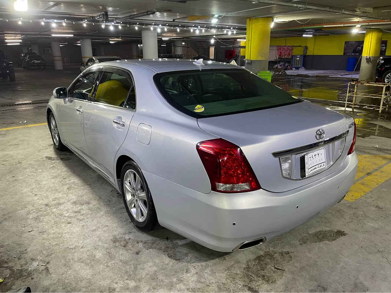 toyota majesta 2011
موسس  ٤٥$
فول موا سه فات به س به رده و جلدو سلايت نيه
مه كينه v8  ره نكى سلڤه ر به حرى
ته بريدو كه رمى به شه رت
بريكى به سراوه 
كيرو مه كينه به شه رت *********** السليمانية, العراق
