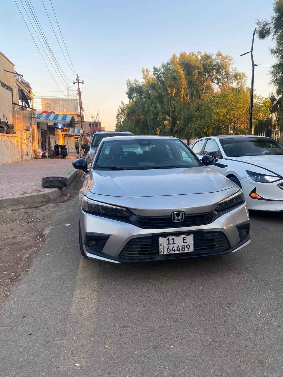 هوندا سيفك 2025
محرك 2000 
كير محرك تبريد بشرط 
تخم تاير وويل كب موجود 
سيارة حلوة وجاهزة 
مراصفاتها معروفة 
تحكمات شفتات ستيرن 
كير سبورت 
العنوان ديالى بعقوبة 
***********
