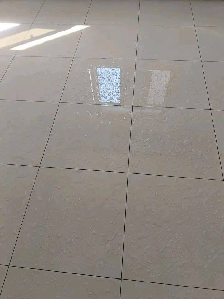 عمل سيراميك درجه اولى ضمان وقتناع صاحب المنزل
