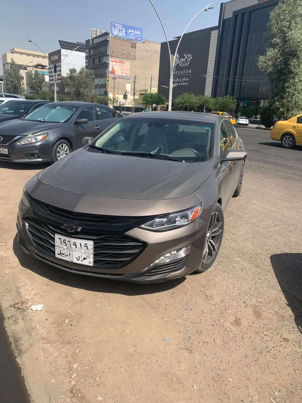 ماليبو 2020فول فول پريميوم 1/1 مكينه 20توربو المرغوب كير و مكينه بالشرط بدون دواخل  سياره 5 قطع اني ابيعه حزام  كيج ديجتال  تشغيل عن بعد سلايت كهربائيات فول داخل كريمي جلد لونين كشنات تدفئة وتبريد  سعره 115 وبي مجال. ***********

نص مكتوب في الصور:
- 1:00
- Messenger
- 1/4