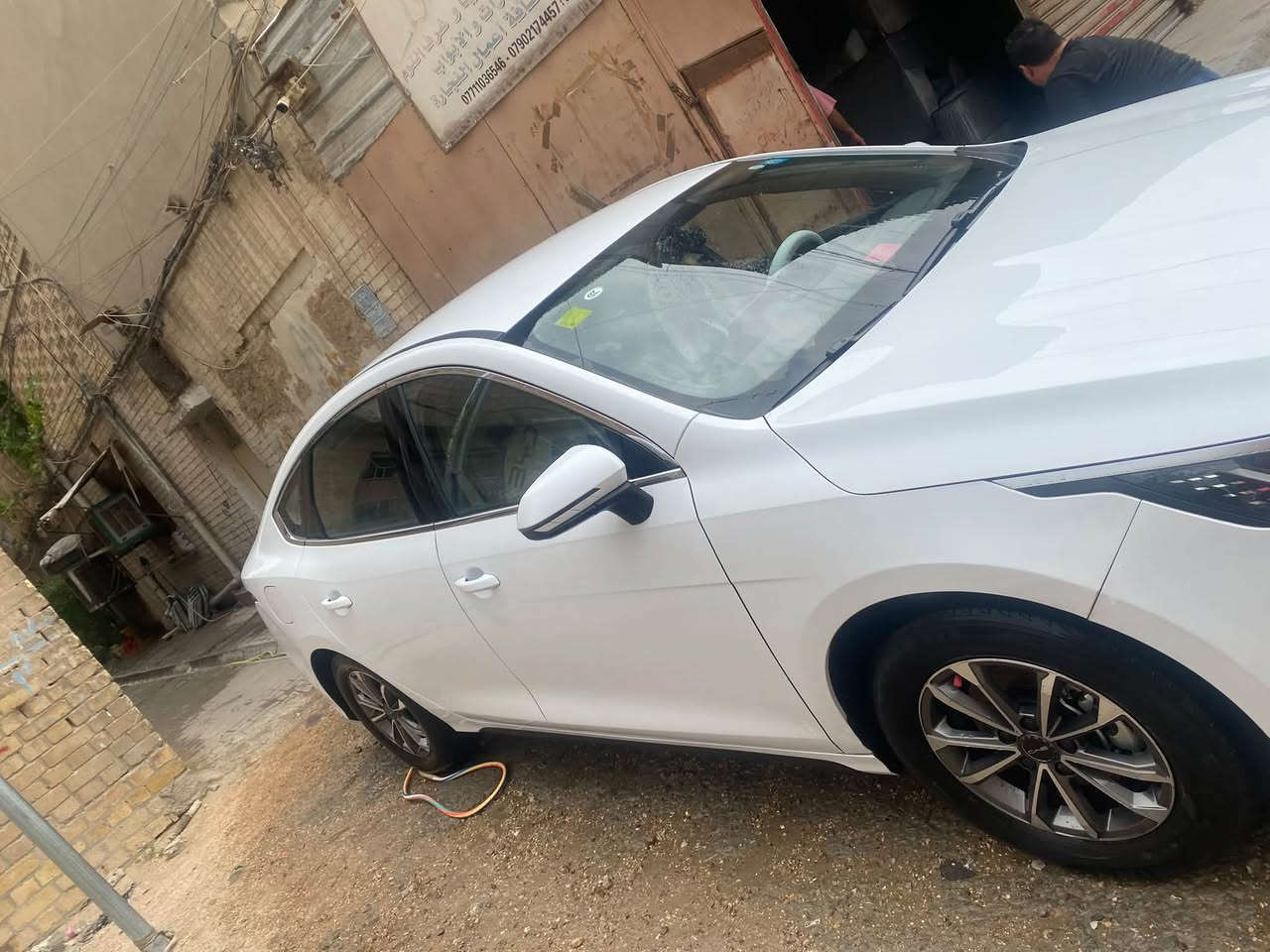سلام عليكم بي وايدي دستروير 05 سياره نضيفه وحلوه ماشيه 20الف كيلو متر سيارت بحاله الزيرو  مكانه بغداد المنصور الاستفسار ***********
