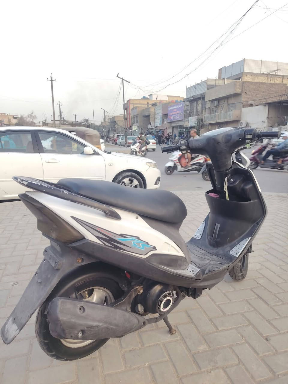 السلام عليكم دراجه ماكس بلاديه كل نقص ما بيها دراجه ما مفتوحه سلف هندر شغال ما بيها نقص مكان بغداد حي النصر سعر 575 الرقم ***********
