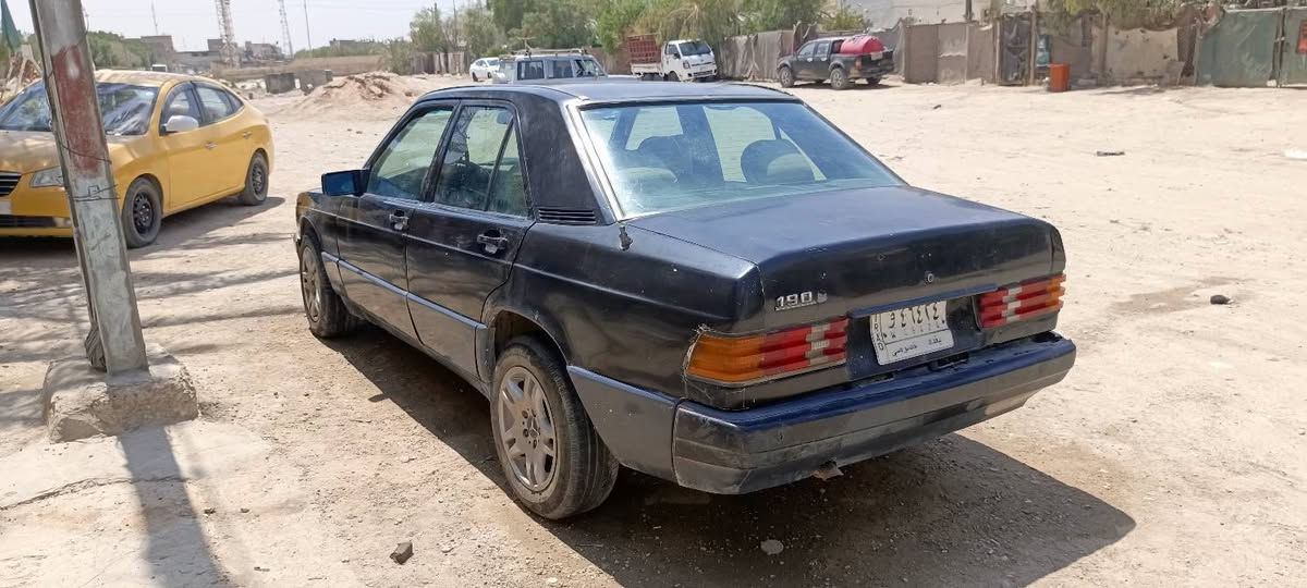 السلام عليكم شبابنا الطيبه عندي هاي المحروسه 190 للبيع موديل ٩١ بيها مكينه ونجي مكينتها مستويه بيها بگن ورايدها ب ٢٠ وبيها مجال رقمها بغداد سنويتها لل ٢٨ عنواني ديوانيه مركز رقم التلفون ***********
