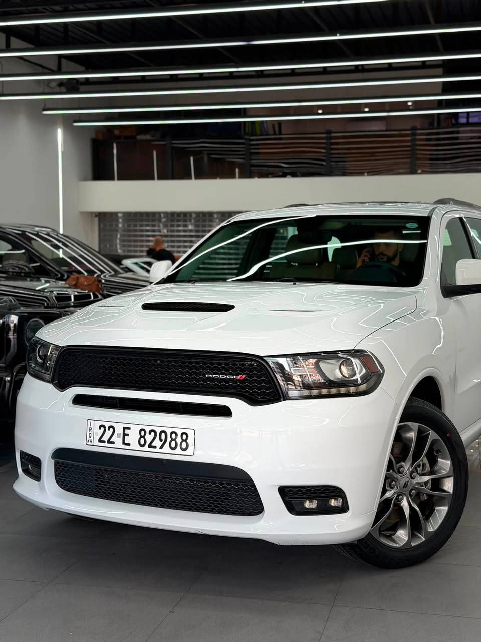 ╔════════════════════════════╗
🤍🔥 DODGE DURANGO GT 2020 🔥🤍
╚════════════════════════════╝

🇦🇪 خليجي | استلام شركة
✨ نظافة + مواصفات + حضور قوي ✨

🚘 الموديل: 2020
🤍 اللون: أبيض
⚙️ المحرك: 3.6L V6
🛣️ الممشى: 76 ألف
📍 الرقم: أربيل
🪪 السيارة باسمي
🔄 التحويل: ثاني يوم

━━━━━━━━━━━━━━━━━━━━━━

💎 أهم المواصفات:

🔑 تشغيل ودخول بصمة
🖥️ شاشة رئيسية كبيرة
👨‍👩‍👧‍👦 7 مقاعد
❄️ تبريد ثلاثي المناطق 3-Zone A/C
📸 كاميرا خلفية + حساسات
📺 شاشات خلفية
🚗 مثبت سرعة
🅿️ Auto Hold
🛡️ مانع اصطدام
📡 رادار خلفي
🎛️ تحكم كامل من الستيرن
🏁 Normal | Eco | Sport

✨ وباقي مواصفات فئة GT المعروفة.

━━━━━━━━━━━━━━━━━━━━━━

🔥 دورانجو GT — قوة وفخامة وعملية بـ7 مقاعد.
🧼 النظافة واضحة، والسيارة جاهزة للفحص.

💰 السعر: اتصل وتدلل 🤝🏻

📍 صلاح الدين

📞 ***********
📞 ***********

🚨 للجادين فقط — تعال شوفها واحكم بنفسك 🤍
