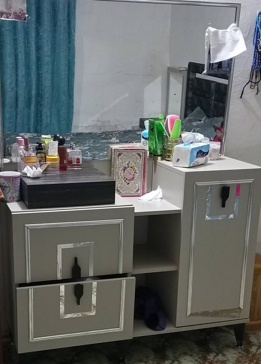 غرفه تركيه للبيع كامله المكان ديالى ابو صيدا السعر الاتصال على الرقم ***********
