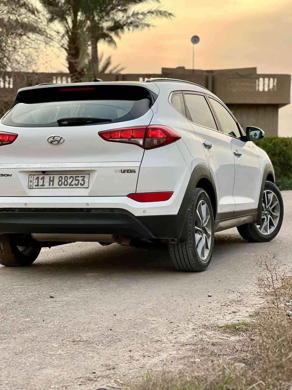 السلام عليكم 

للبيع هيونداي توسان خليجي 2018
كفالة من الصبغ و التبديل 
فول عدا البصمة 
محرك 2000 دوش+ كير بوضع الشركة 
ماشية 98 ألف كم 
رقم بغداد الجديد باسمي 
مكاني بغداد أبي غريب 
للإستفسار الاتصال على الرقم التالي:***********

