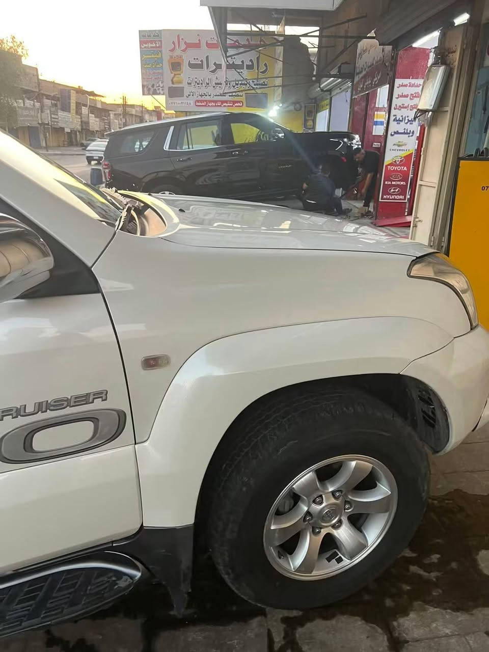 للبيع برادو خليجيه 2009 ماشيه 162 الف VX فول مواصفات بيها صبغ قمارة وبنيد أثر تقشير وعلى الفحص كير محرك صدر كفاله عامه دبل تانكي تبريد ثلاث قطع ثلج سعرها 160 ورقه وبيها مجال رقم بغداد الإنكليزي بسمي *********** عنواني كرادة
