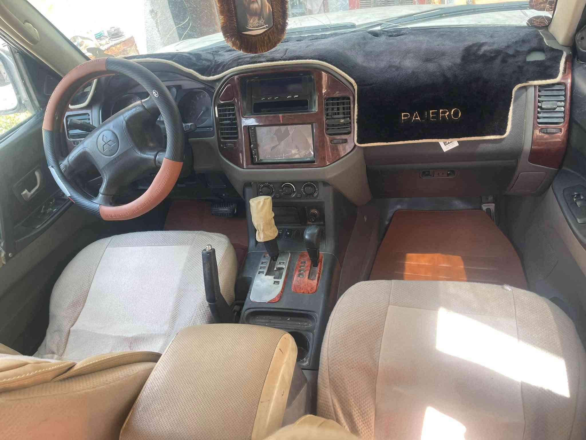 باجيرو 2007 بأسم والدي متوفى بيهه حجة وصايه كامله سياره بيهه حزام صبغ وبيهه خيط تبخير السعر 58 الرقم ***********
