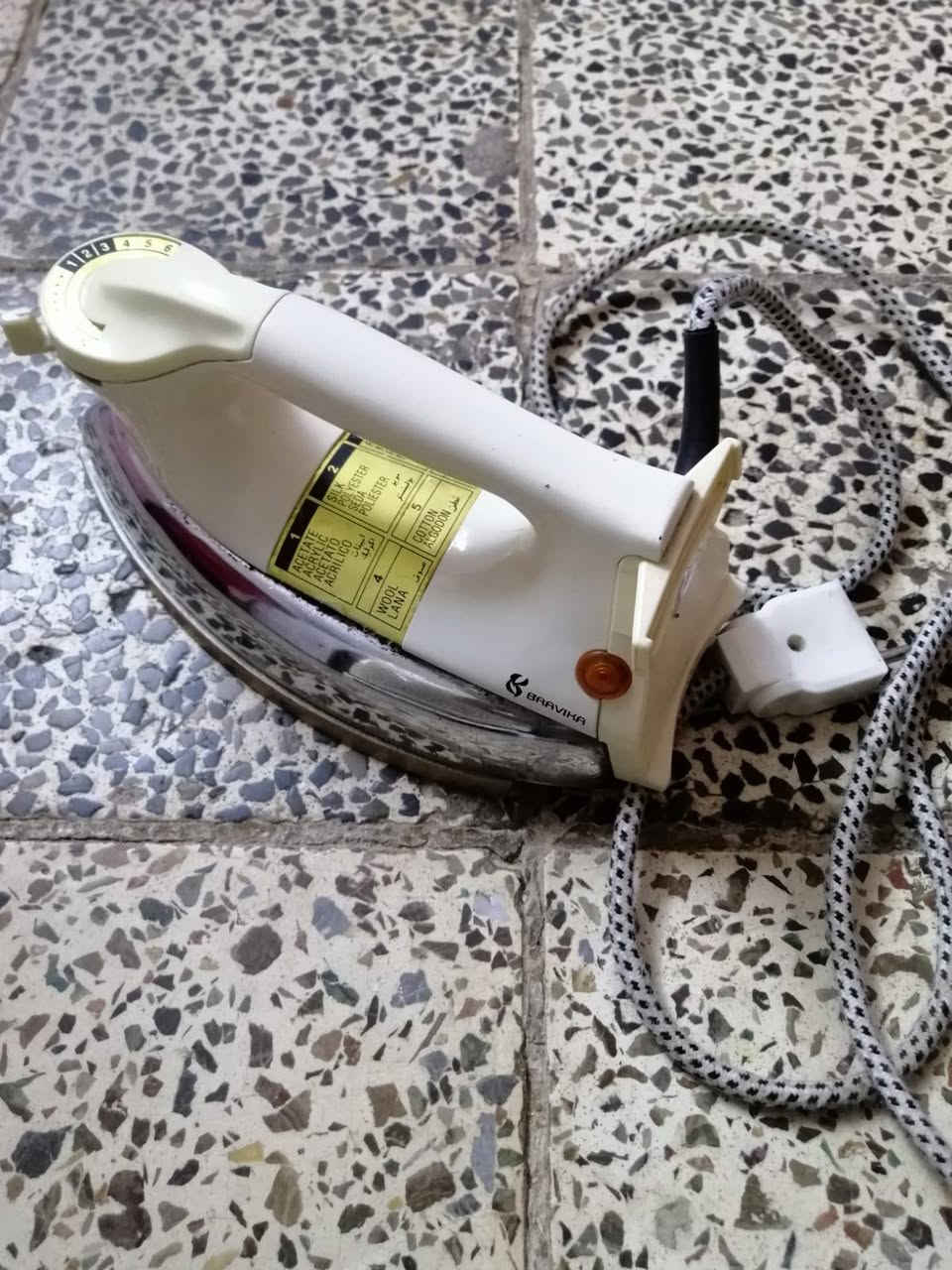 السلام عليكم أوتي البيع نوعيه اصليه ستعمال قليل مكاني  نجف شارع المدينه
