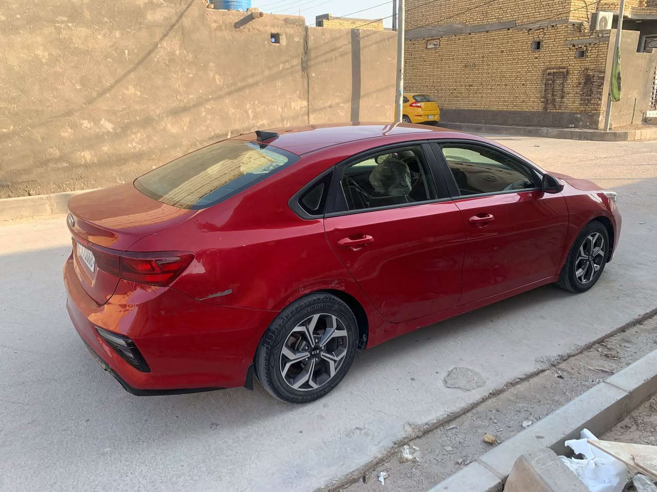 فورتي 19 امريكي رقم ذي قار بسمي
حادث جاملغ وبنيد الحادث جانبي شواصي كفاله 
بالعراق صار بيه جاملغ خلفي عكس السايق بارد
السياره جاهزه كير حداده تبريد تايرات 
السعر 109وبيه مجال بسيط
***********
