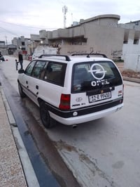 اوبل استرا • للبيع