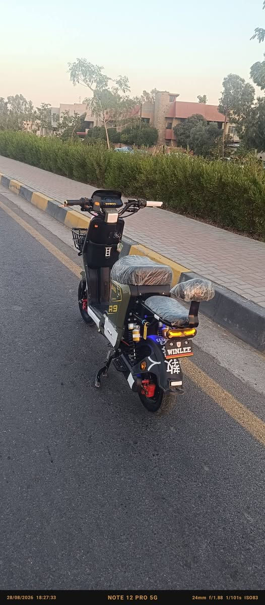 ماطور شحن نوع ار 9 مواصفات معروفه ماطور بعدو جديد نظافه 100/100 شخط ما بيه دبل اشاره بس بي عيب وحده واحده من البطاريات واقفه تقرا 6 والباقي يقرون عشره السعر 450 وبي مجال للطيبين مكاني موصل جانب الايسر حي الميثاق الاستفسار علا الرقم***********
