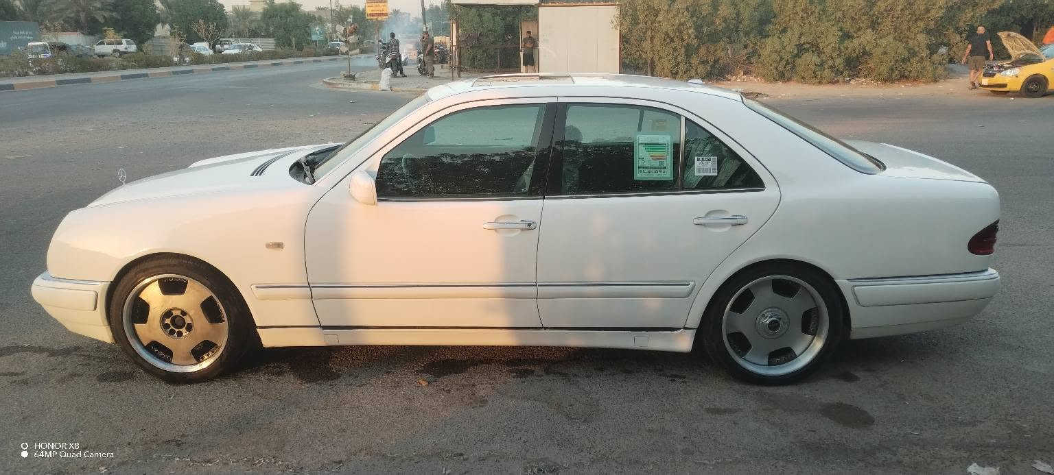 مرسيدس ام عيون
موديل 1996

حجم 230 أربعة سلندر خراطيم

للبيع السيارة السعر 78 ورقة بيها مجال بسيط

مكاني البياع حي الرسالة الثانية 

وهذا رقمي ***********
