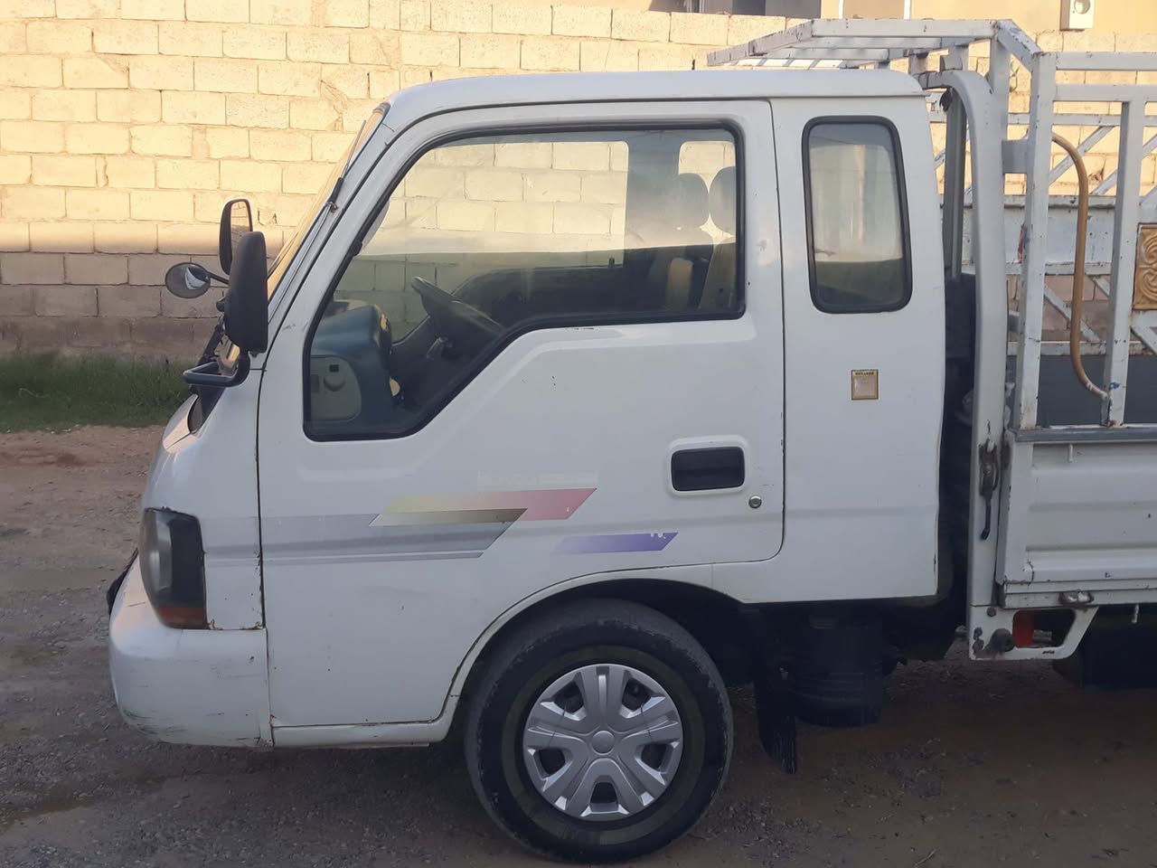 السلام عليكم  اخون اقره المنشور او خابر كيا بزون موديل ٢٠٠٣ما مسجل ادوت كير محرك اكسن شرط سدر جديد كهرباء كله شقاله سياره جاهزة مابيه نقص  رقم الهاتف *********** السعر ٣٨ وبيه مجال
