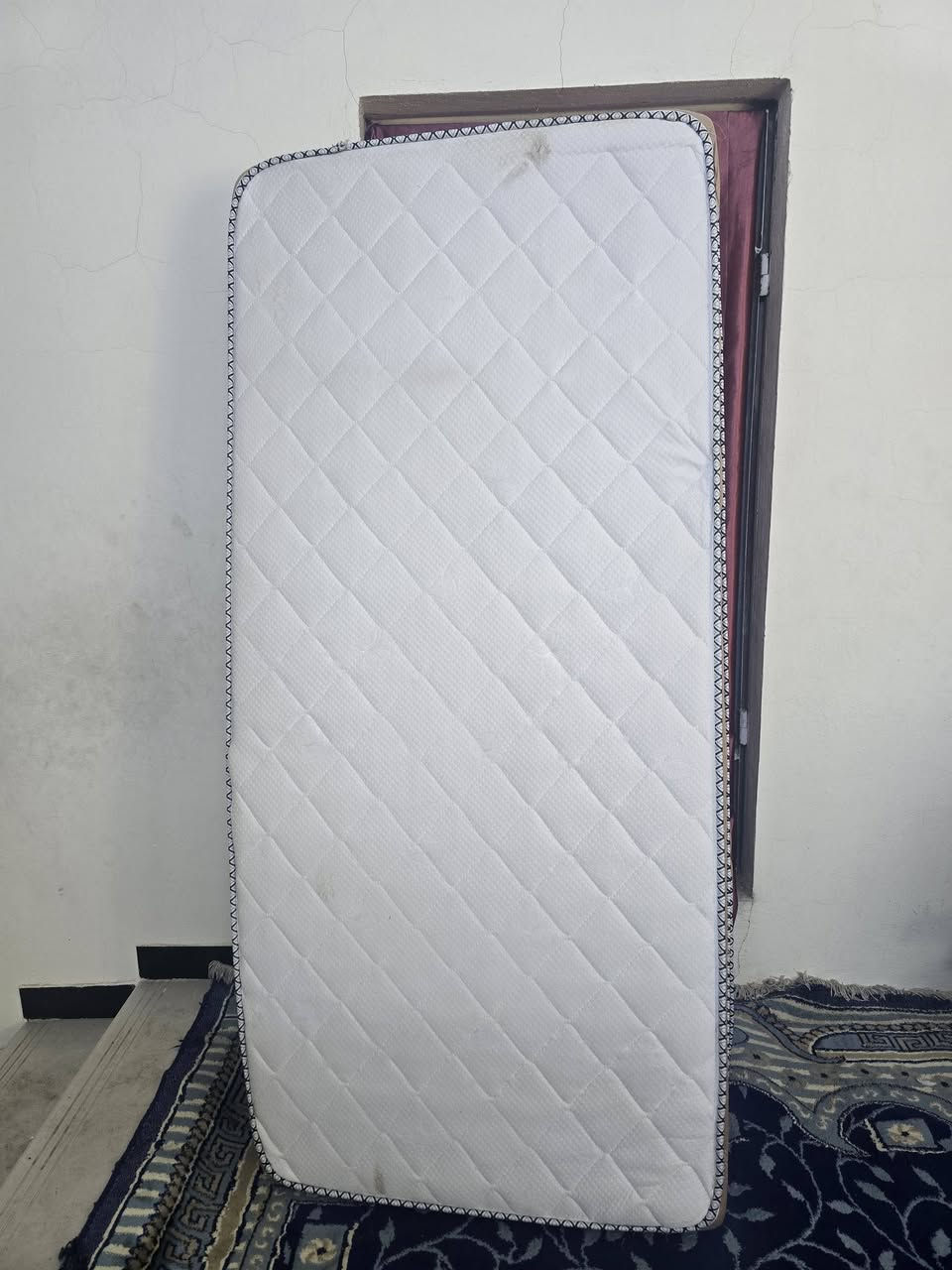 السلام عليكم للبيع دوشك طبي جديد ممستخدم والله ماخذه ب٨٠ الف وريده ب٣٠ الف مكاني الدوره البوعيثه \***********
