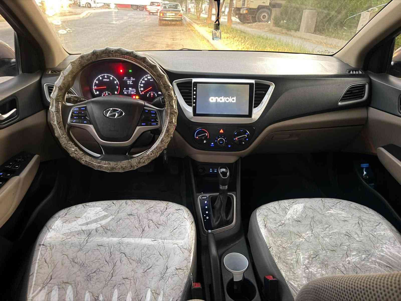 للبيع هونداي اكسنت بسعر مناسب موديل 2019 خليجية السيارة مكفولة من الضرر بيها فقط مكانات صغيرة بارد صور السونار بالمنشور السنوية والرقم جديد بأسمي تريد تحويل او وكالة حاضر 
تخم تايرات جديد محرك ممفتوح 1600 دوش ABS گير AT اوتماتيك وعادي كهربائي المرغوب شاشة وكامرة
 تحكمات بالستيرن جهتين السيارة بدون نقص السعر 108 وبيها مجال بسيط
العنوان قضاء كلار تابع لسليمانية للاستفسار والتواصل الاتصال عالرقم *********** كالار, السليمانية
