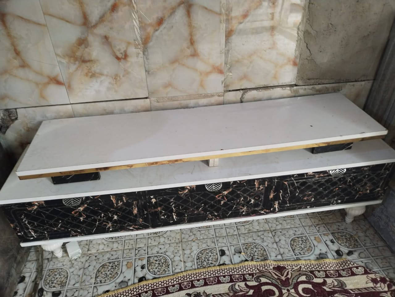 ثلاجه كبيرة • سبلت ٣×٢طن • طباخ ٥ عيون