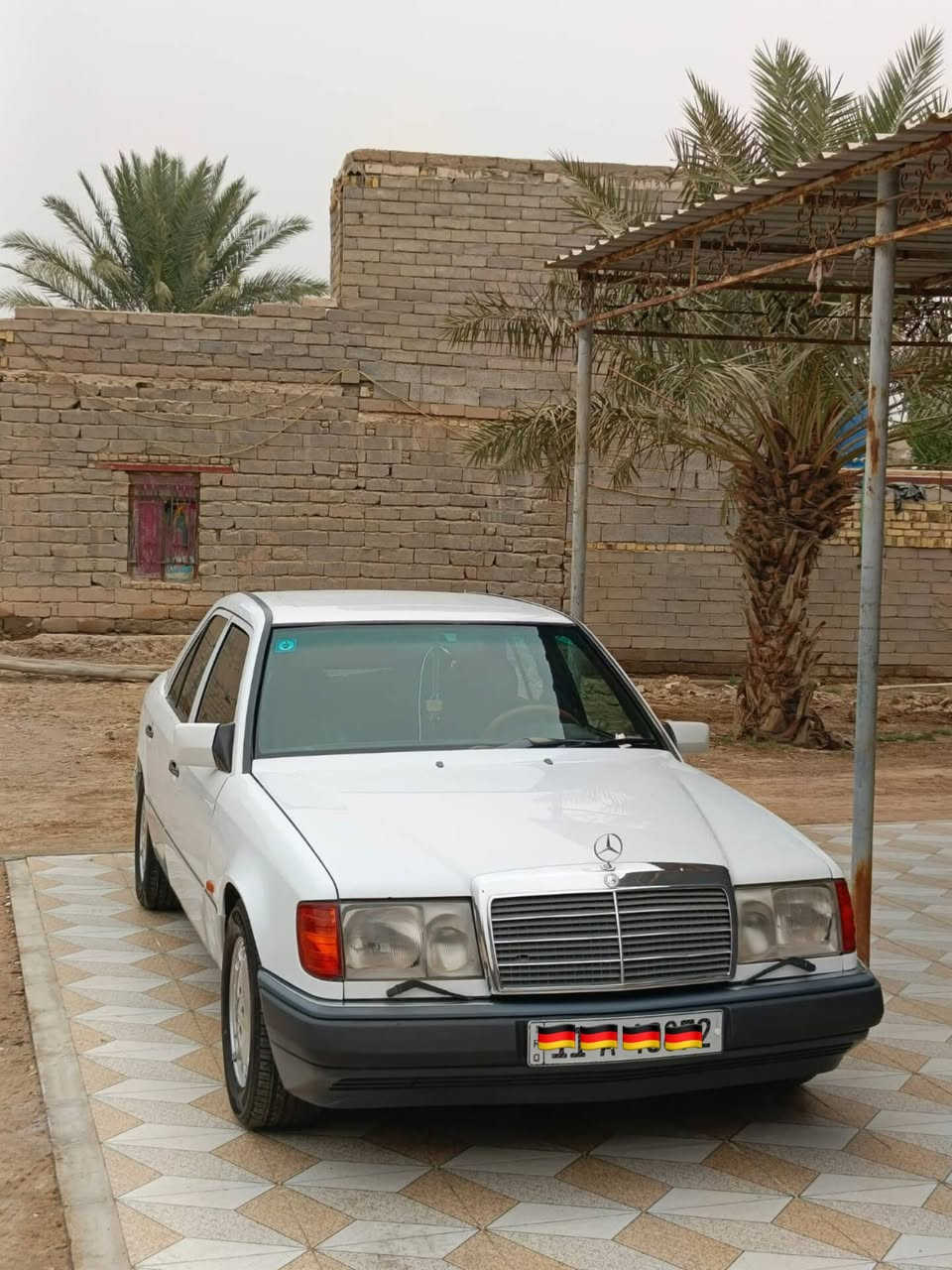 السلام عليكم
مارسدس دب E300  سيارة احلة من الصور ولاتقارنهة مثل الموجودات بالشارع 

محرك كير بلاديات  

محرك عنكبوت 🕷️

قواعد دبل بلاديات

تبريد ثلج ❄️

حدادة فول ✅💯

بردات جام سحب 🌻

تخم  تاير جدد

فتحة سقف شغال 

اريل كهرباء ⚡

سيارة بلادية 

 سيارة احلة من الصور تجي وتشوف بعينك

 ترايك 180 شرط   السعر 85 وبيهة مجال 

المو شراي لايكسر بالسعر

مكاني: البصره القرنه

رقم الهاتف :
***********
موجود واتساب
