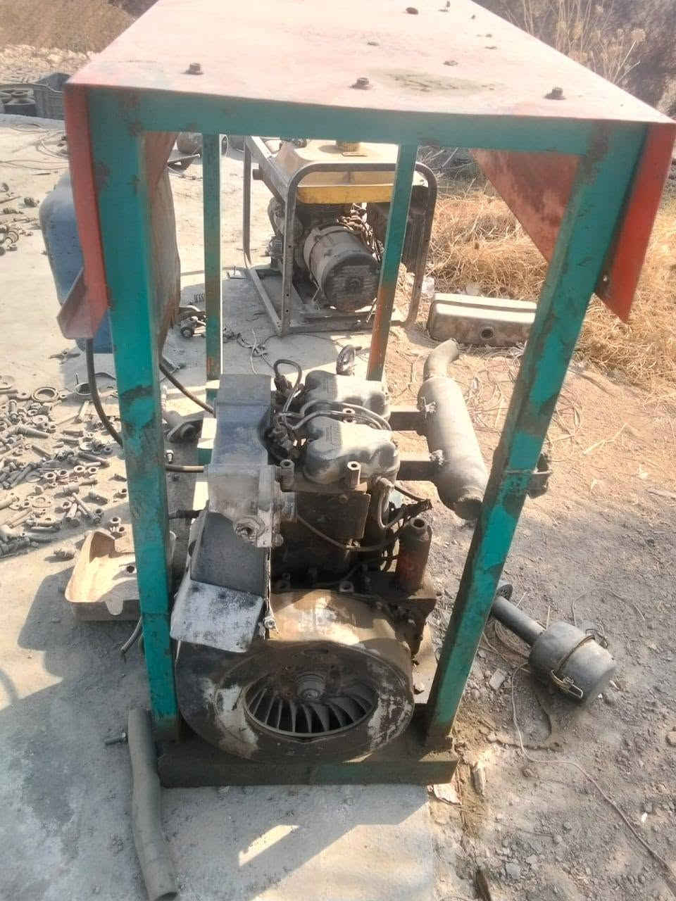 السلام عليكم يوجد محرك بستمين شغال نص ديره سلف بس دهن مايصعد وعفته تبريده هوه مكاني بابل قضاء الكفل ***********
