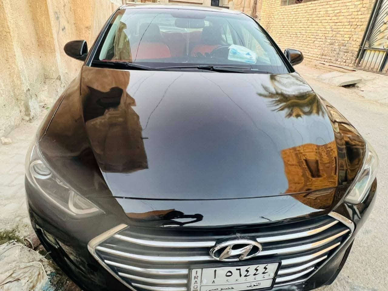 الانترا مديل ١٨ فول مواصفات. رادار جانبي وخلفي كشنات تدفئه هيتر بالمري ٣انضمه قياده بصمه فتحه بصمه أبواب وجنطه محركه ٢٠٠٠دوش كير at مكفولات مامفتوحات على وضع الشركه بيه حادث جاملغ وبنيد وجمالغ الثاني بيه بارد ومصبوغ حادث مال امريكا ايرباك طاك تخم تاير جديد باتري جاهزه من كلشي ماشيه 85 ميل رقم نجف جاهزه من كلشي مكاني نجف
***********
