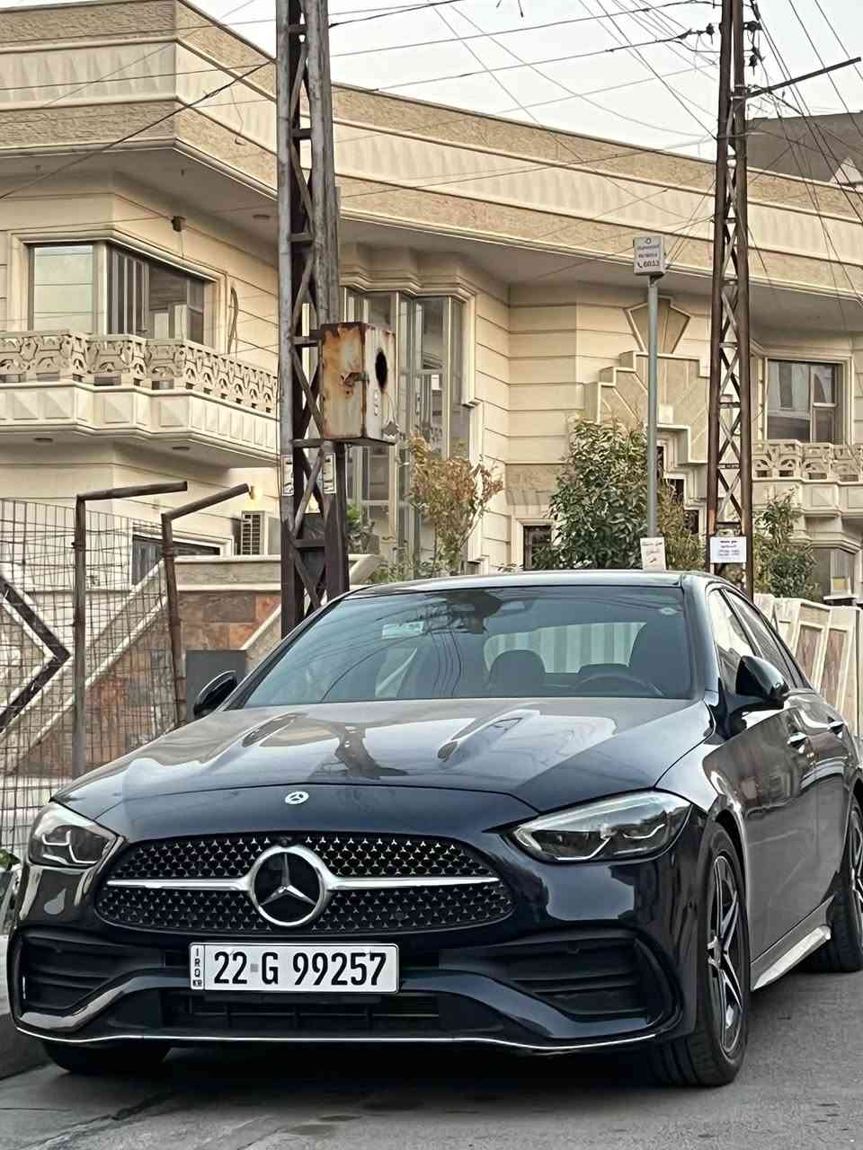 السلام عليكم
مارسيدس بنز 

2023 

C300

وارد أمريكي 

بيها بنيد ودعاميه بدون دواخل لا شاصي ولا لغد 

رقم اربيل ب اسمي تحويل ثاني يوم 

ماشيه 66 km 

فول مواصفات السياره 1/1 للاخير 

 

5 كاميرات فول فول

مكفوله كفاله عامه عدا البنيد والدعاميه 

للاستفسار : *********** 

المكان بغداد العامريه قرب خدمي المطار

نص مكتوب في الصور:
- 1