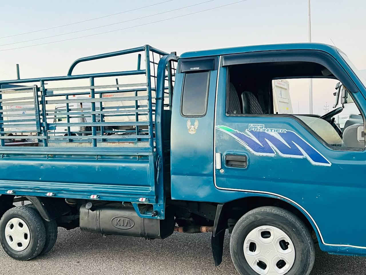 ع بركه الله كيا فونتيرا موديل ٩٨ رقم انبار مشروع وطني سنويه لل ٢٨ كفاله عامه شاصي ورقم شاصي بلادي كير محرك ترايك للبصره شرط صدر جديد تخم تايرات كهربائيات كلها شغاله باتري  سلف جديد سياره مال جناي الف متصرف عليها المكان الأنبار رمادي السعر ٥٥ وبيها مجال بسيط جدآ 
الاتصال ***********
