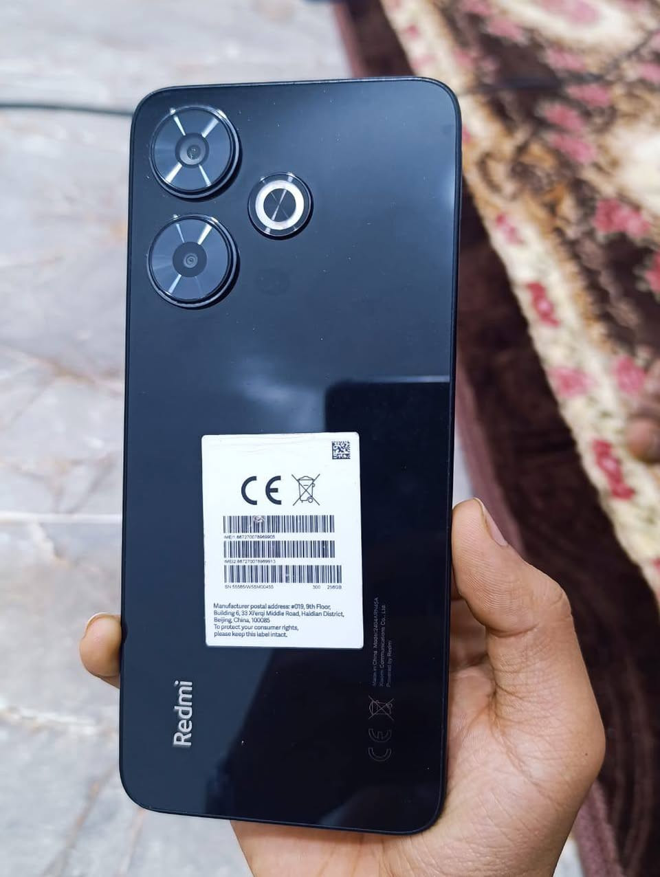 السلام عليكم جهاز للبيع Redmi13 ذاكرة 256 رام8+4 شرط نضيف وما مفتوح بلادي تواصل واتساب***********

نص مكتوب في الصور:
- ٩:٢٢ ٤٥٣ حول الهاتف اسم الجهاز Redmi 13 التخزين ٦٥,٣ ج.ب/٢٥٦ج.ب إصدار نظام التشغيل 2.0.203.0.VNTMIXM إصدار Android 15 AP3A.240905.015.A2 تحديث أمان نظام Android 2025-11-01 المواصفات والمعلومات التفصيلية النسخ الاحتياطي والاستعادة الدعم إعادة ضبط إعدادات المصنع الشهادة