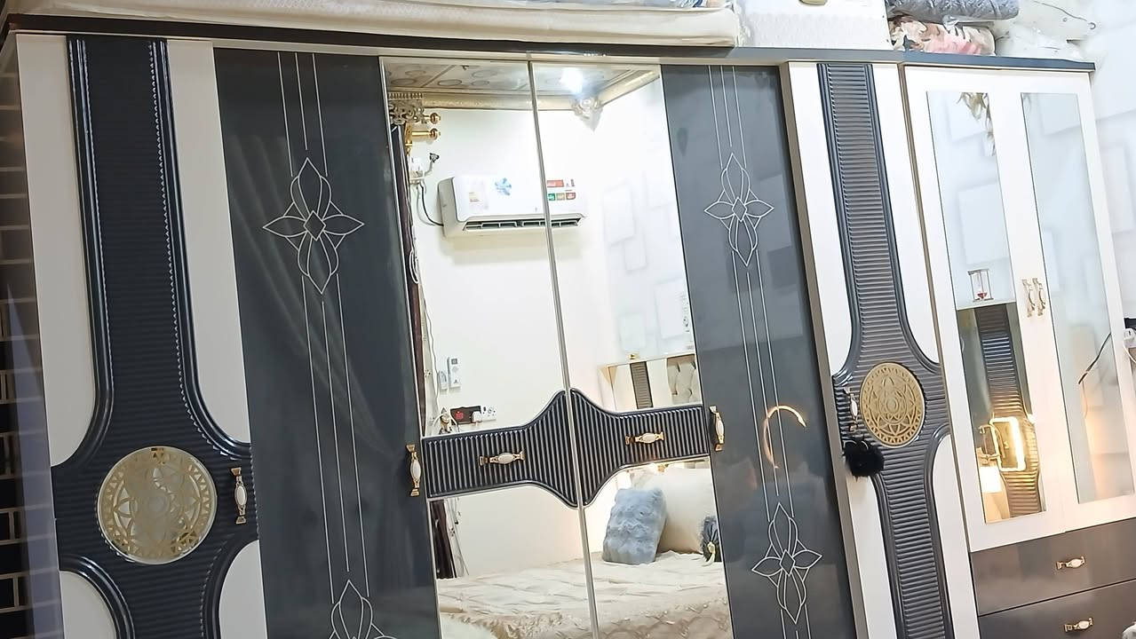غرفه اخشاب تركي جديده بعدهه بجيسهه شتروهه ب٥ هيه ولمندر طابقين ضغط عالي ..ويردوهه ب٣ وربع. التفاصيل ع هاذه الرقم ***********
