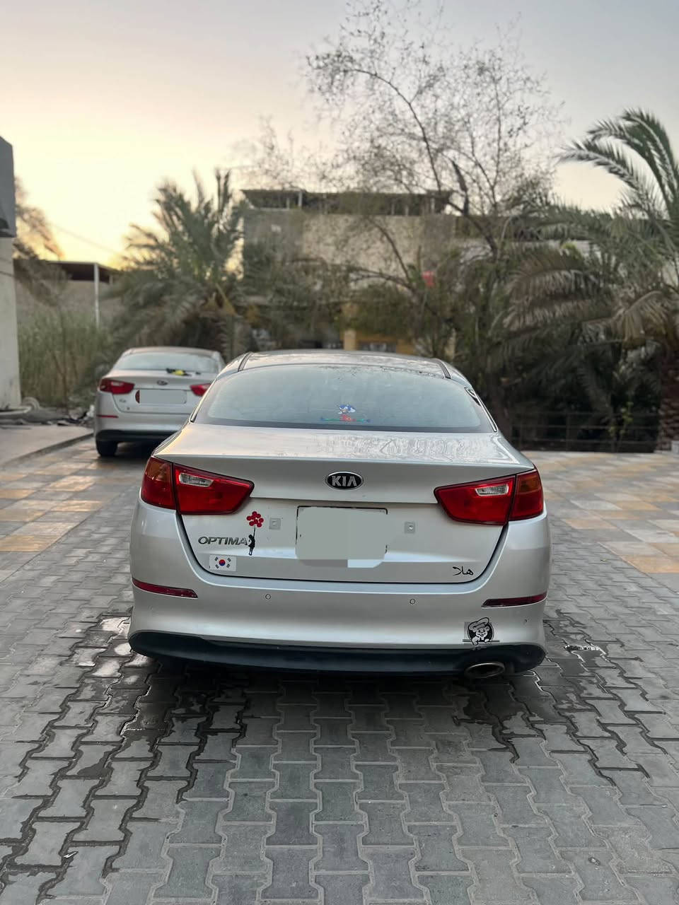 كيا اوبتما موديل ٢٠١٥ وارد كوري السيارة رقمها بصرة حرة مكينه ٢٠٠٠ دوش تبريد حدادية كير مكينة  بصمة شاشة اشاير بلمري مري شفط صندوق ذكي كلشي  جاهز تاخذها جاهزه السيارة بدون حادث بيها قطع صبغ اثر جراد رش فقط بدون ضربه بدون دواخل بدون اي شي السيارة مال بيت سعرها ١٢٥ وهذا رقمي ***********
