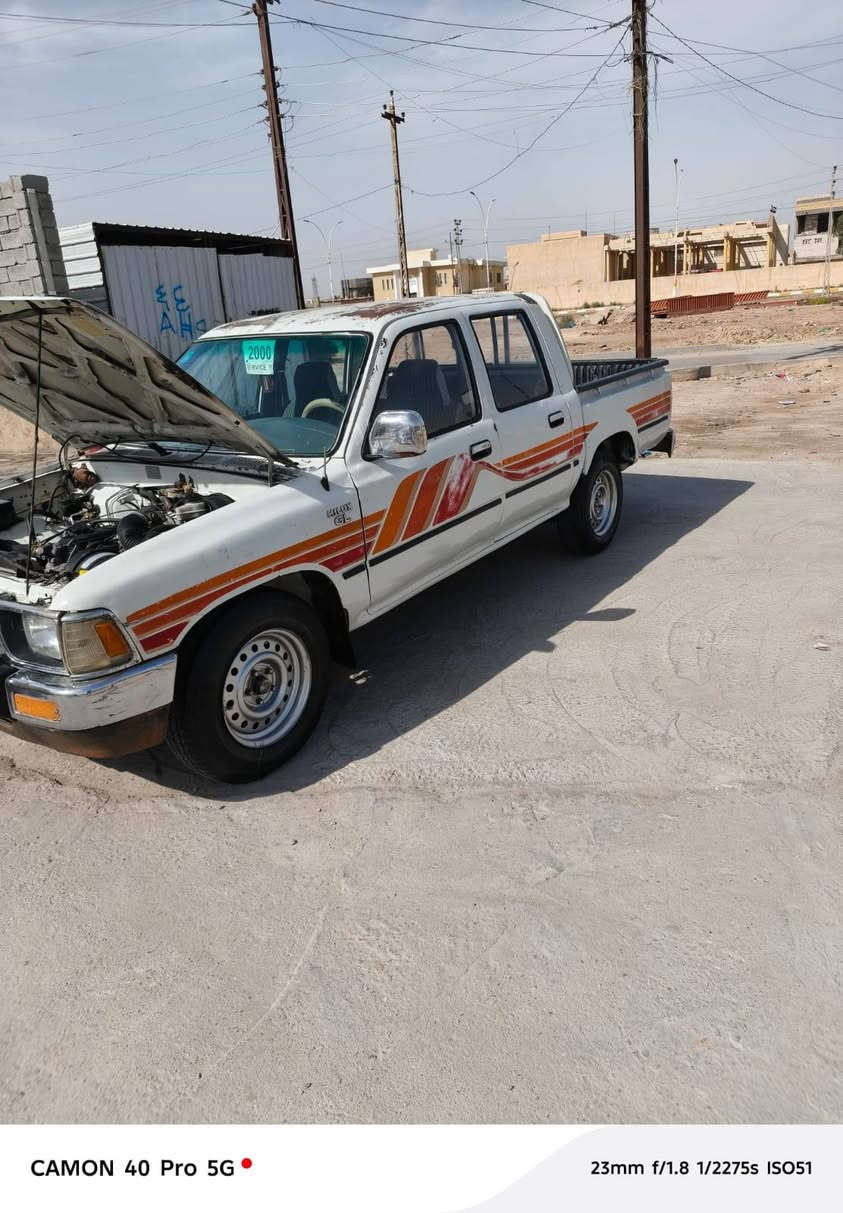 السلام عليكم بيك اب تويوتا موديل 93 رقم بغداد بسمي سياره على بلاد مكينه بلاد ثري واي ياباني شاصي على بلاد مكفول سياره جاهزه على اخر حبايه.  عنوان ناصريه الغراف.  ***********

نص مكتوب في الصور:
- CAMON 40 Pro 5G 23mm f/1.8 1/3447s ISO165
- CAMON 40 Pro 5G 23mm f/1.8 1/2646s ISO50
- CAMON 40 Pro 5G
- 23mm f/1.8 1/2275s ISO51