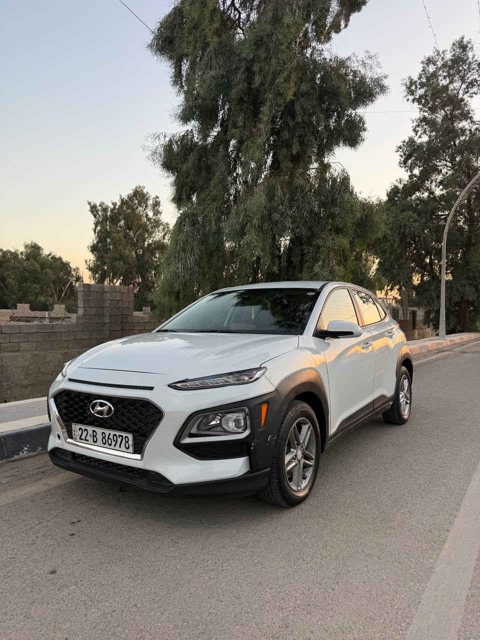 � للبيع فقط | Hyundai Kona 2022 AWD 🔥

🚘 هيونداي كونا 2022 – دفع رباعي
سيارة عملية واقتصادية • حجم مناسب للمدينة • مواصفات حلوة ونظافة واضحة بالصور 💎

🚘 نعمان أوتو | Numan Auto
ثقة التعامل • جودة السيارات

━━━━━━━━━━━━━━━

📊 الموديل: 2022
🇺🇸 الوارد: أمريكي
🛣️ الممشى: 72 ألف ميل
⚙️ المحرك: 2.0 لتر DOHC – 4 سلندر
🛞 نظام الدفع: AWD – دفع رباعي
📄 الرقم: أربيل

━━━━━━━━━━━━━━━

💎 أبرز المواصفات:

✅ دفع رباعي AWD
✅ محرك 2.0 لتر اقتصادي وعملي
✅ شاشة وسطية
✅ Apple CarPlay 📱
✅ كاميرا خلفية 📷
✅ تحكم من الستيرن
✅ مثبت سرعة
✅ بلوتوث + USB
✅ وضعيات قيادة
✅ جنوط ألمنيوم
✅ تكييف ممتاز
✅ منظومة تبريد جديدة بالكامل ✨

━━━━━━━━━━━━━━━

🛠️ الحالة بكل شفافية:

✔️ صبغ 3 قطع فقط:
• باب السائق
• الجاملغ الخلفي جهة اليمين
• الباب الخلفي جهة اليمين

✔️ السيارة مرتبة ونظيفة من الداخل والخارج
✔️ جاهزة للاستخدام

━━━━━━━━━━━━━━━

💰 للبيع بسعر مناسب 🔥
📍 الموقع: ديالى – بعقوبة
📞 للاتصال والاستفسار: ***********

📩 التفاصيل والسعر على الخاص أو الاتصال مباشرة.

#Hyundai #Kona #HyundaiKona #Kona2022 #AWD سيارات_للبيع سيارات_العراق اربيل بغداد ديالى بعقوبة نعمان_اوتو بعقوبة, ديالى
