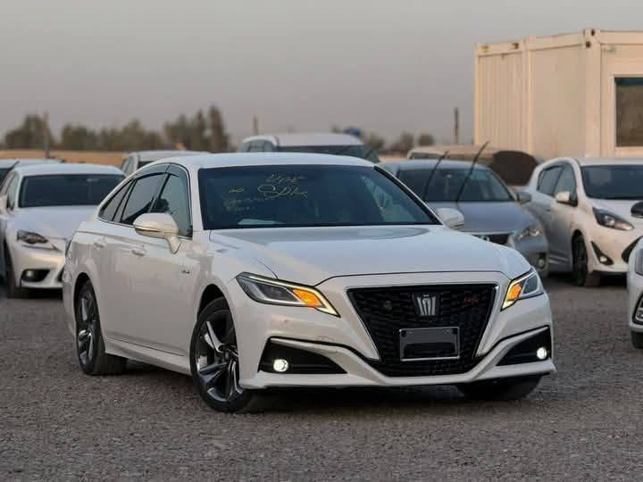 تۆیۆتا کراون Toyota Crown (S220)2021 hybrid
ڕەنگ سپی سفرر

کامێرای ٣٦٠ پلە و حەساسی پێش و دواوە

سیستەمی پاراستنی هێڵی ڕێگا 

کوشنی چەرم بە سیستەمی گەرمکردن و ساردکردنەوە.

سیستەمی دەنگی پێشکەوتوو JBL 

لایتەکانی پێشەوە LEDی پێشکەوتوو بە دیزاینی تیژ.

​بزوێنەری ٦ پستۆن هایبرێد بە هێز

دیفەرێنسی دواوە (RWD) یان چوار تایە لوک (AWD).

شوێن جەمجەماڵ 

تازە گەیشتوە 

سفررررر

ڕەقەم

***********
