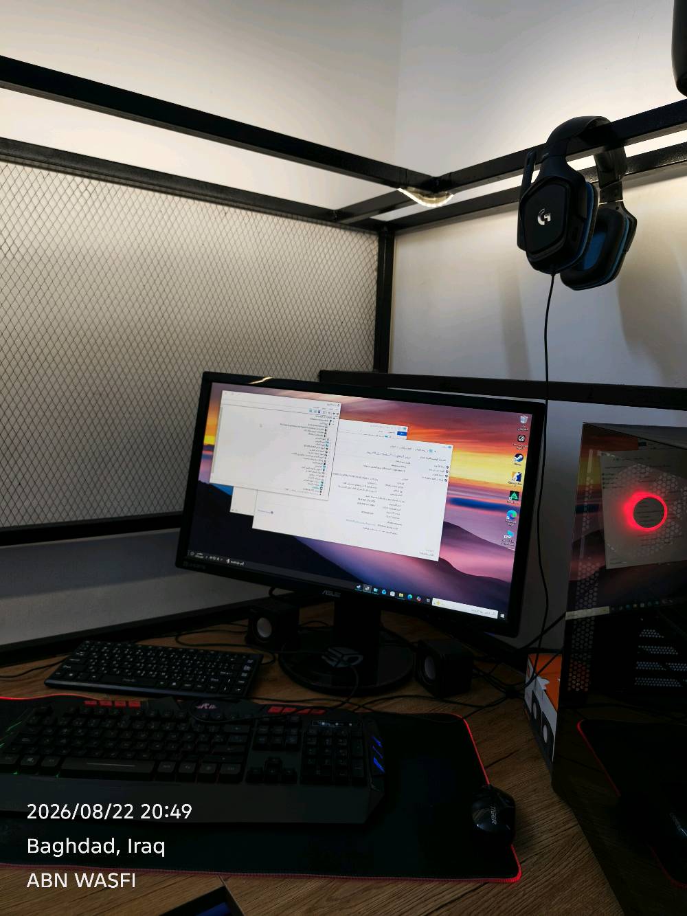 pc تجميعه شاشا وكيس 
Intel(R) core(TM) i7-6700cpi@3.40GHz
Amd Radeon Rx580 8g 2048sp
Ddr4 Ram16g 
128ssd128 
Hhd 500 
Mainboard msi b250M شاشا 
باور سبلاي ماس 550
كيس ارجيبي  شركة سما 
تشغل أغلب الالعاب بعدادات جيده