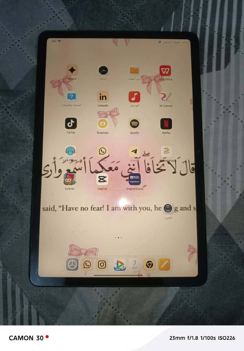 سلام عليكم  عندي ايباد البيع ذاكره 256 السعر 260 وبي مجال قليل صار اسبوعين من مشتري ملحقاته كامله بطاريه 9000  هذا رقم *********** رسلوني واتساب

