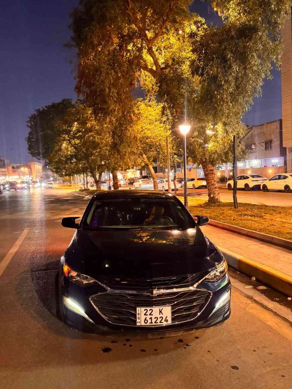 ماليبو 2019 لون مميز 
رقم باسمي 
بيع فقط 
فول مواصفات Lt2 
بصمه 
حادثها كلش حلو بدون دواخل 
تشغيل عن بعد 
فتحه سقف بنوراميه
تدفئه كشتات 
تبريد 2 قطعه ثلج ❄️ 
السياره ايرباكات سليمه 
ماشيه 80 ميل 
تايرات اماميه جديده 
دوشمه جديده 
2 بصمه
السعر 18 مليون 
صور الحادث والسونار مرفقه بالمنشور   
السياره احلى من الصور 
رقم الهاتف ***********
عنوان بغداد بغداد, العراق
