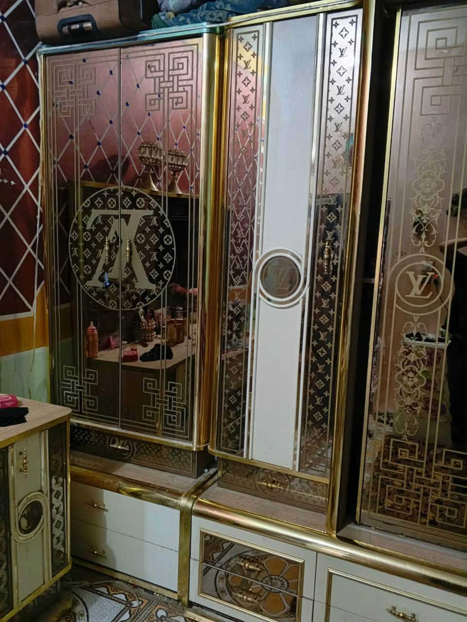 غرفه للبيع مميزه جدا ( لويزفيتون ) 🔥
العنوان السماوه 📍
واتساب *********** ☎️
